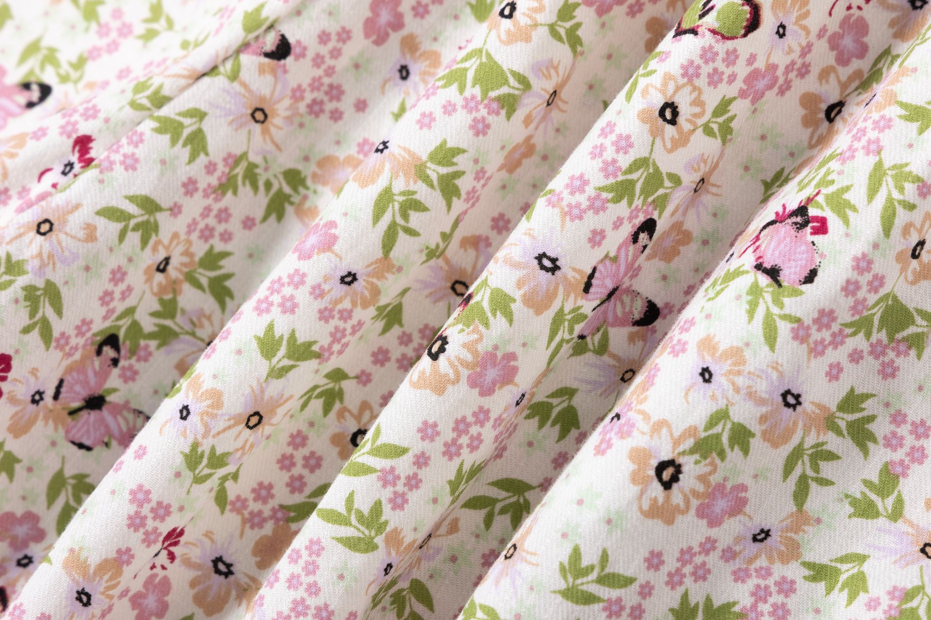 short fille motifs liberty