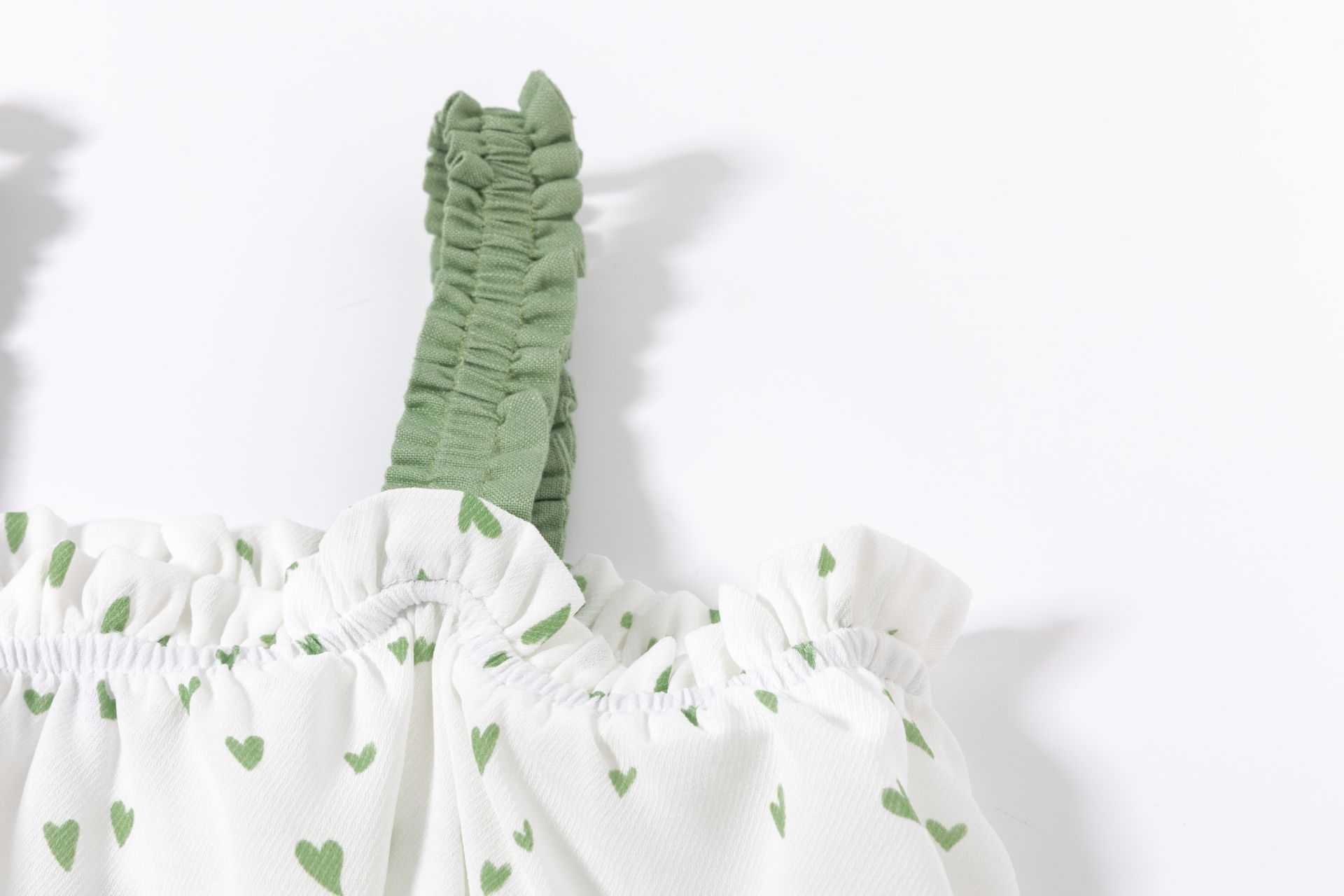 vêtement enfant coeur vert