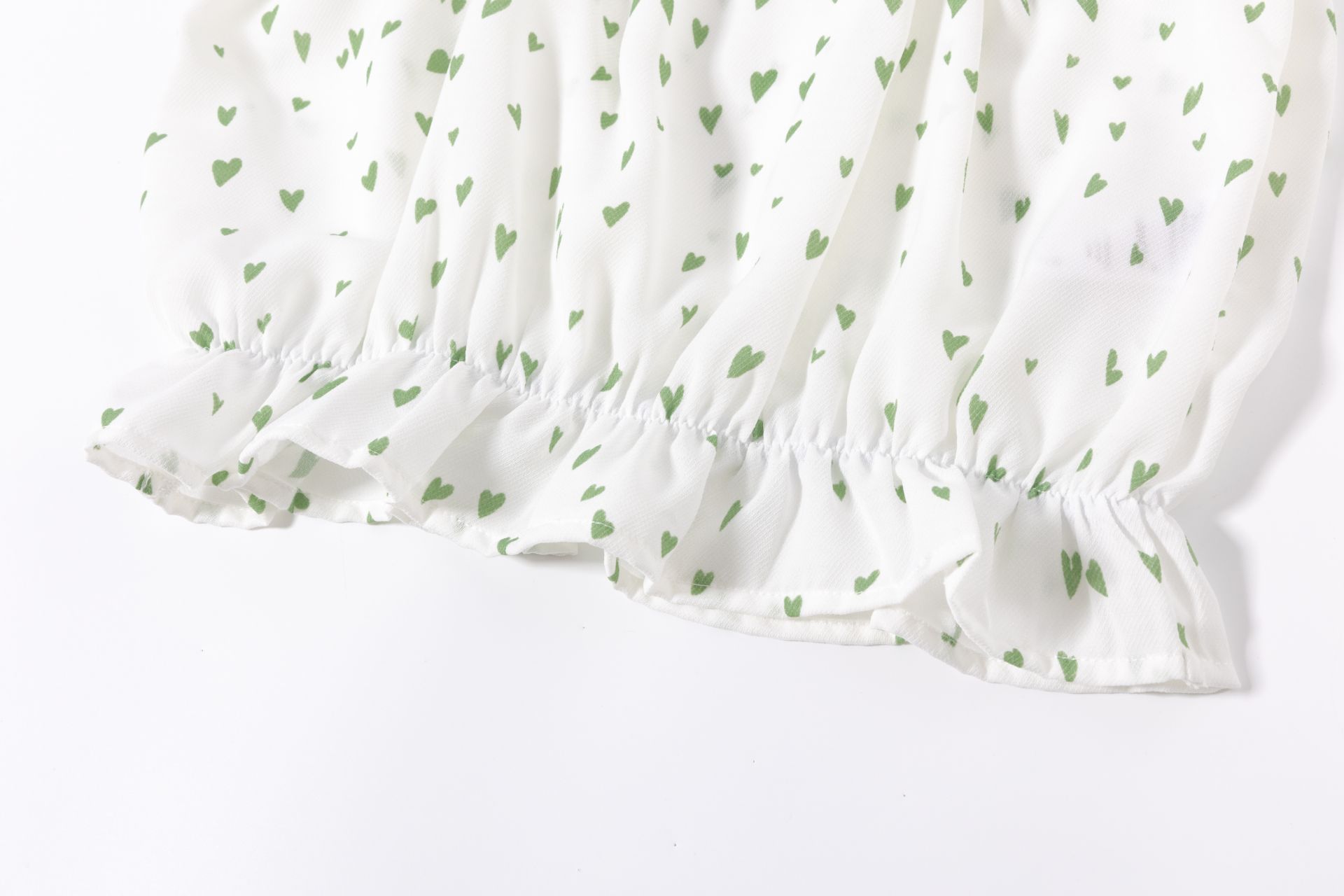 haut fille coeurs verts