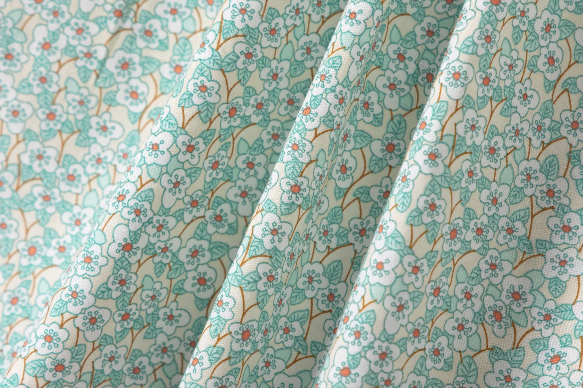 tunique bébé motifs fleurs