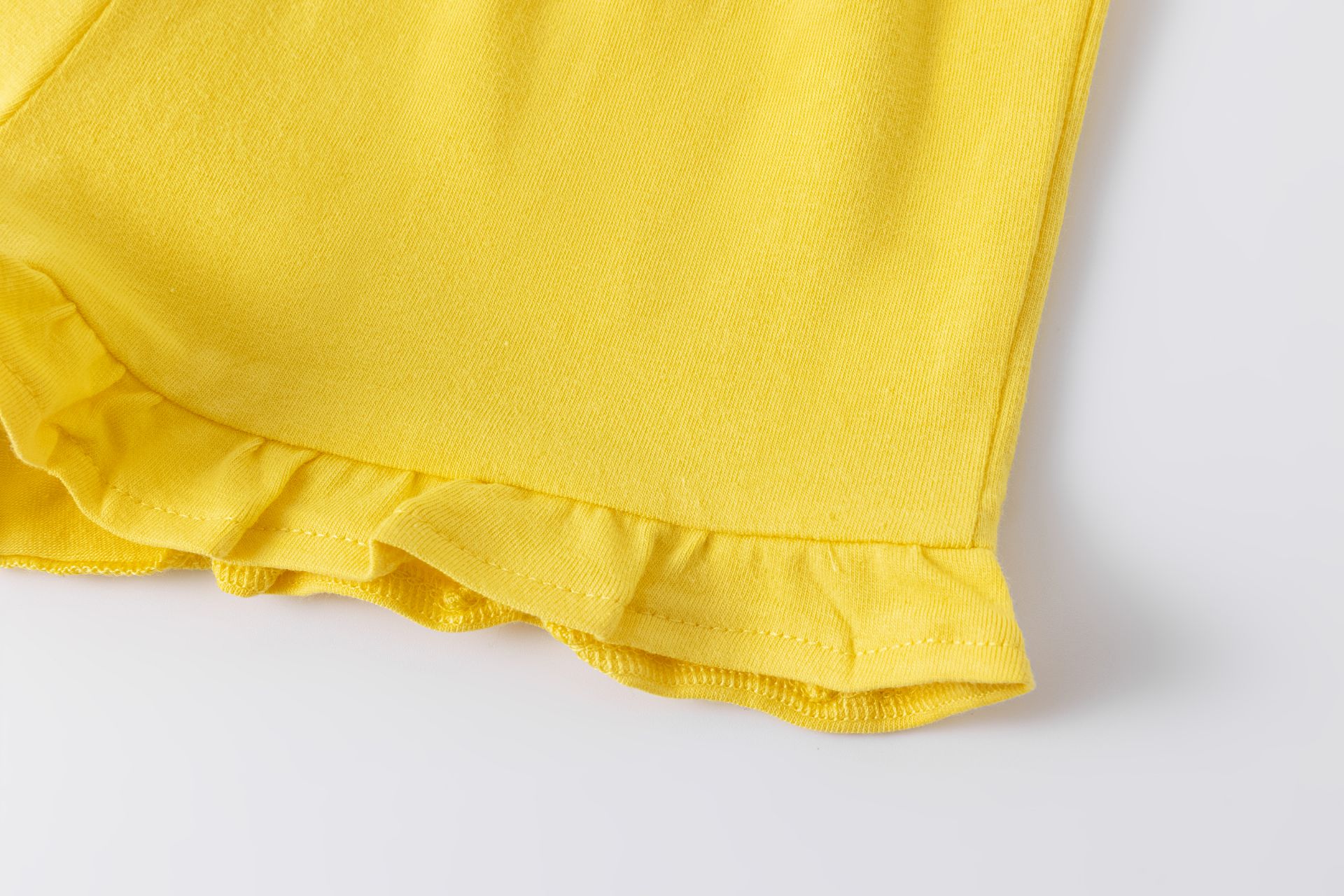 mode bébé fille jaune