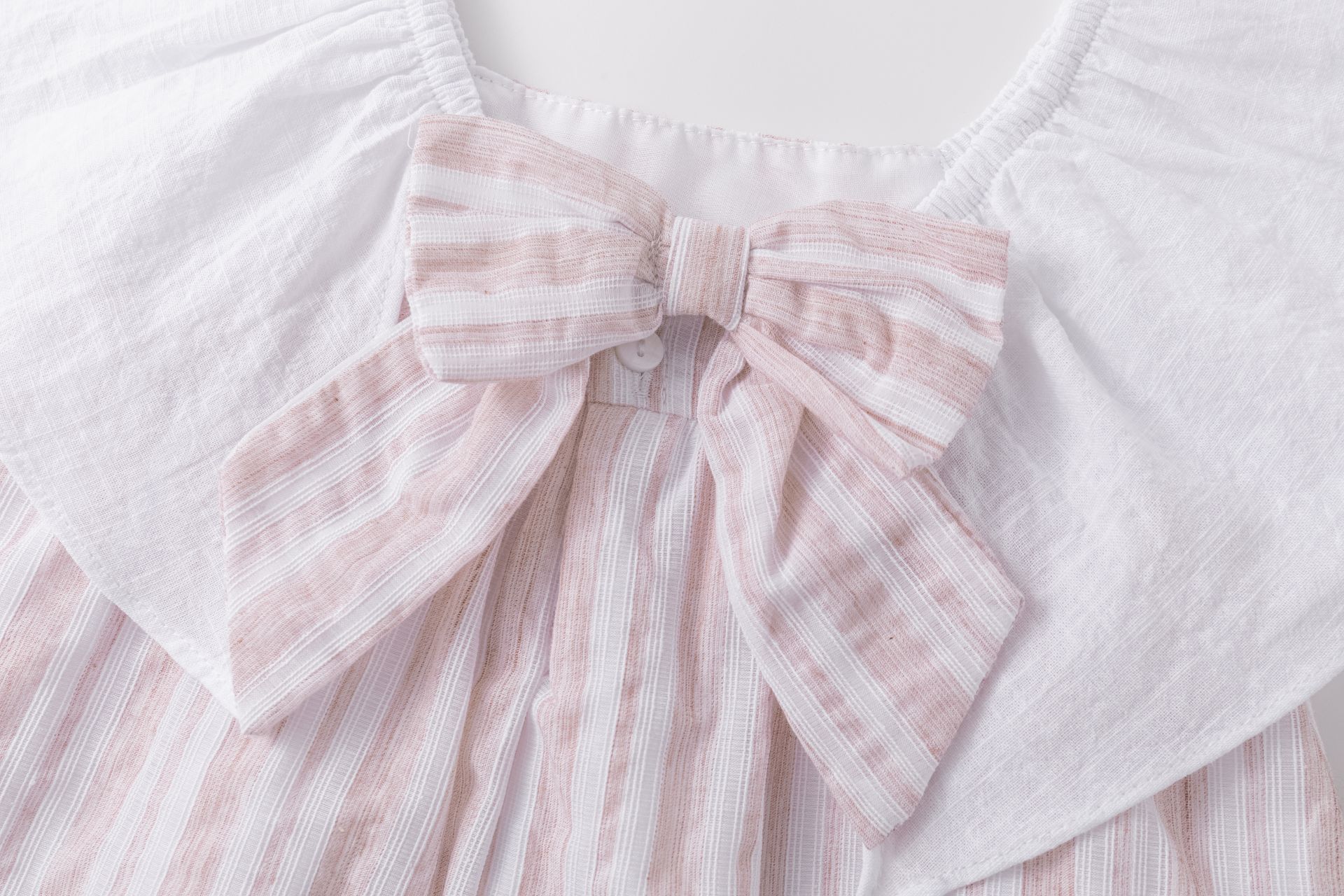 robe élégante pour bébé