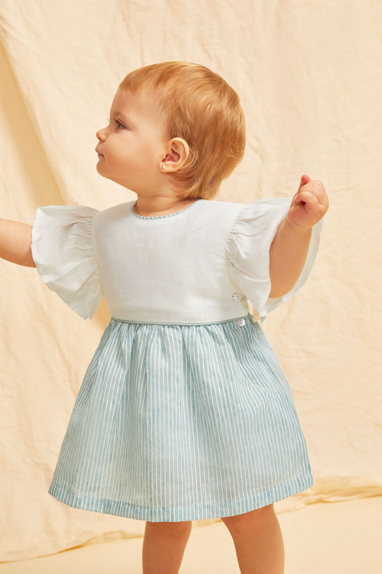 robe bébé bleue à rayures