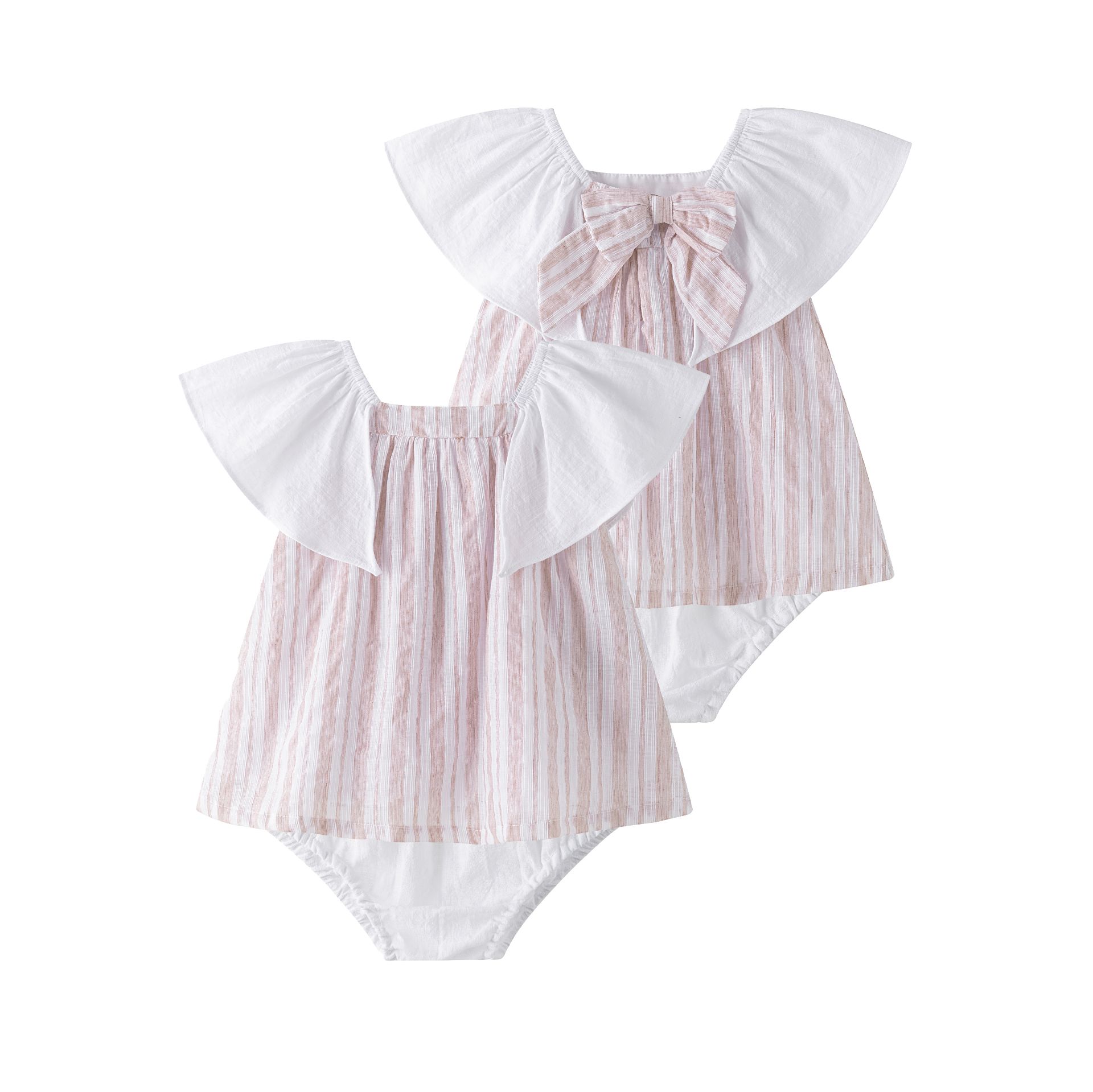 détails de la robe cérémonie bébé