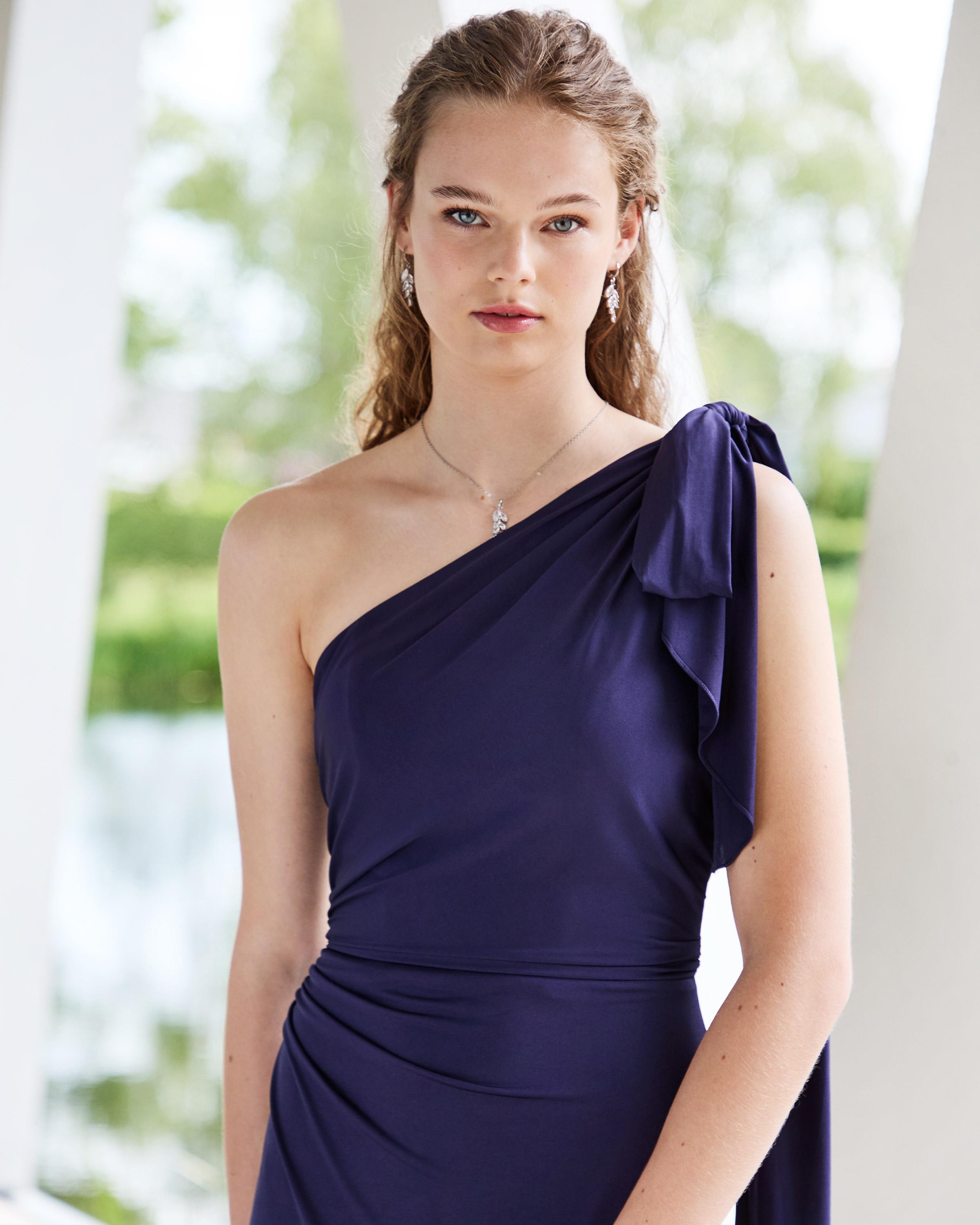 tenue de soirée bleue