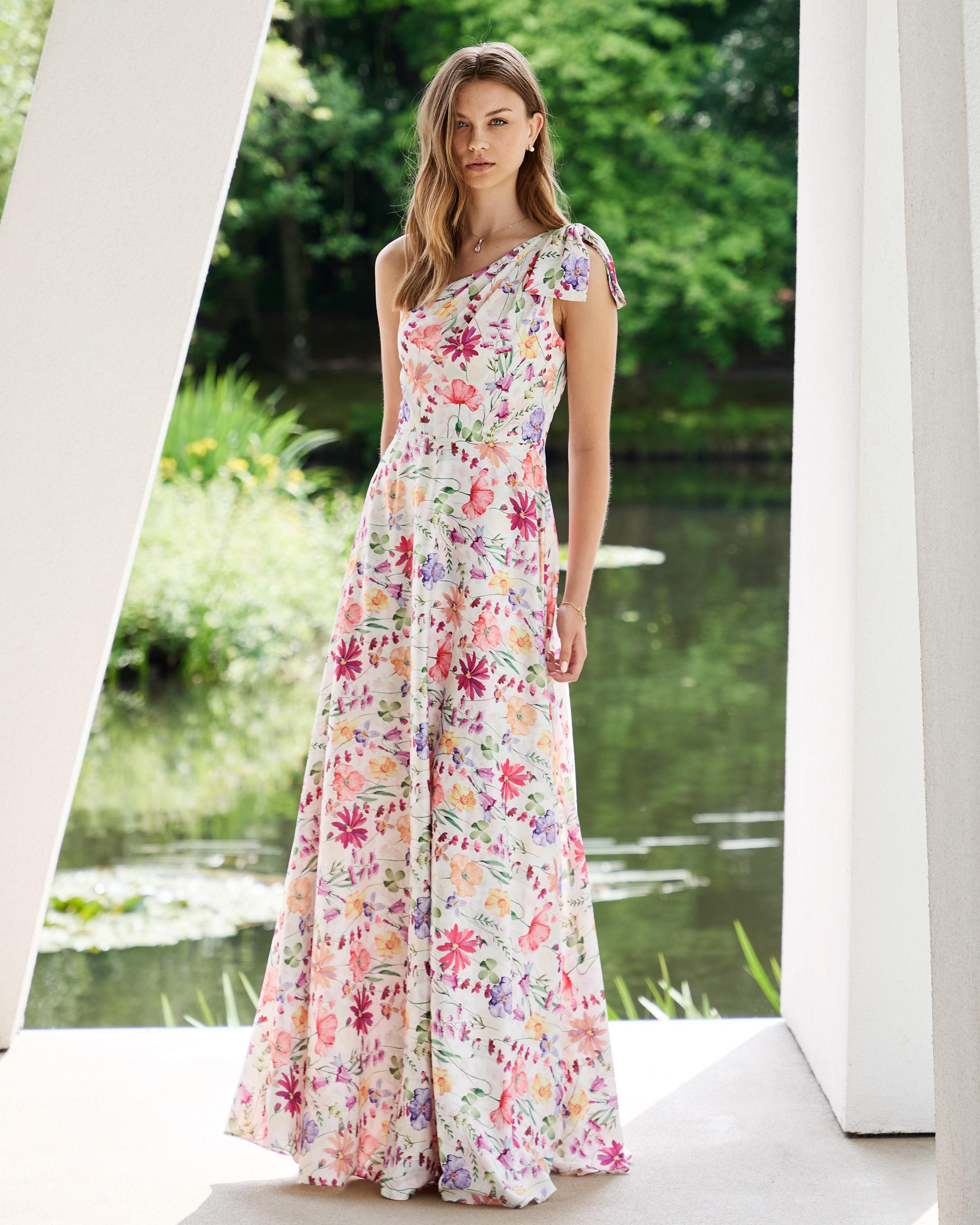 robe de cérémonie fleurie